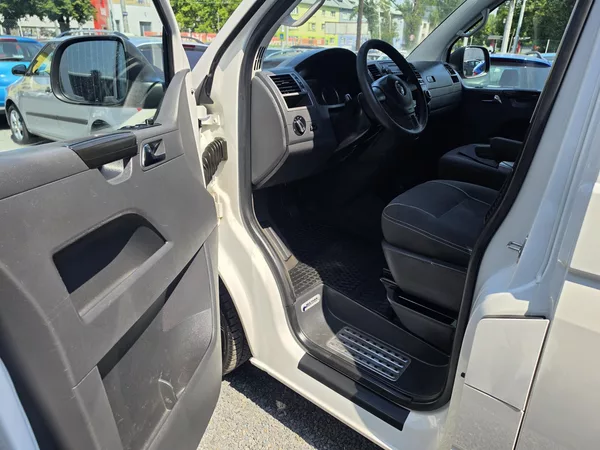 Volkswagen Multivan 2.0 TDI 103kw 7 Míst TZ - foto 9
