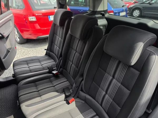 Volkswagen Touran 1.2 TSI 7 Míst Match - foto 11