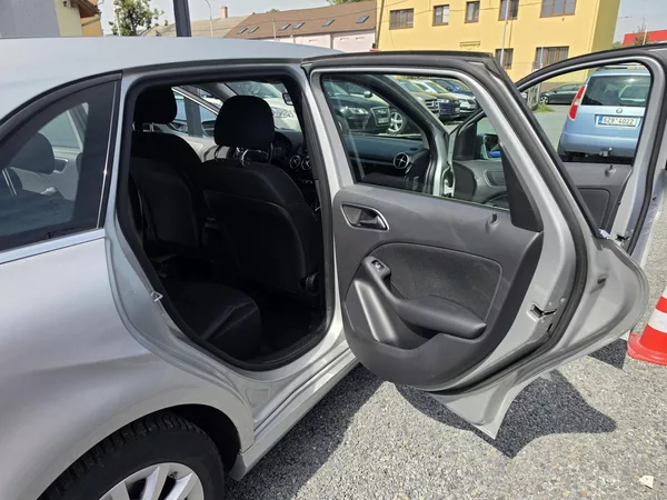Mercedes-Benz Třídy B 180CDi Navi Parkovací senzory - foto 11
