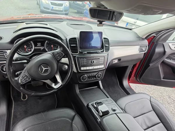 Mercedes-Benz GLE 400i V6 TZ Panorama AMG - foto 16