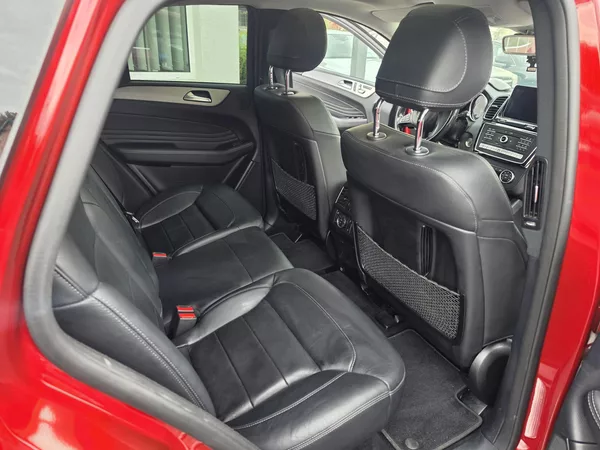 Mercedes-Benz GLE 400i V6 TZ Panorama AMG - foto 18