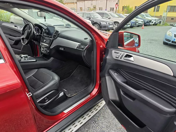 Mercedes-Benz GLE 400i V6 TZ Panorama AMG - foto 19
