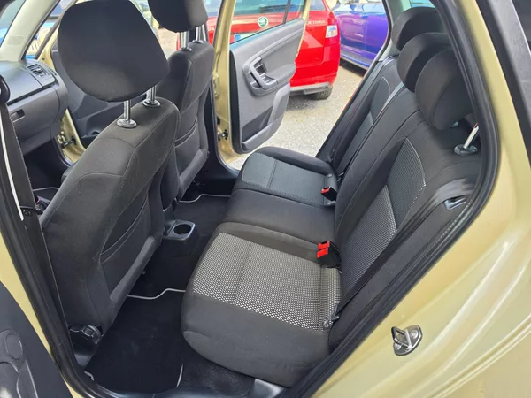 Škoda Fabia 1.2 TSI Scout - foto 10