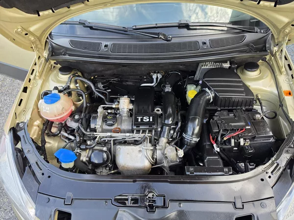 Škoda Fabia 1.2 TSI Scout - foto 14