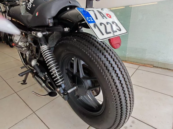 Moto Guzzi V 35 Custom Cafe Racer - foto 8