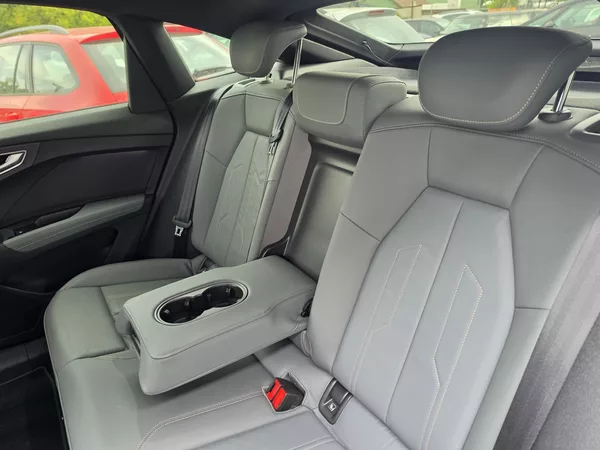 Audi Q4 e-tron 40 150KW Kamera Sonos Matrix - foto 11