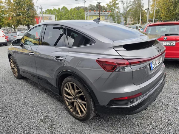 Audi Q4 e-tron 40 150KW Kamera Sonos Matrix - foto 3