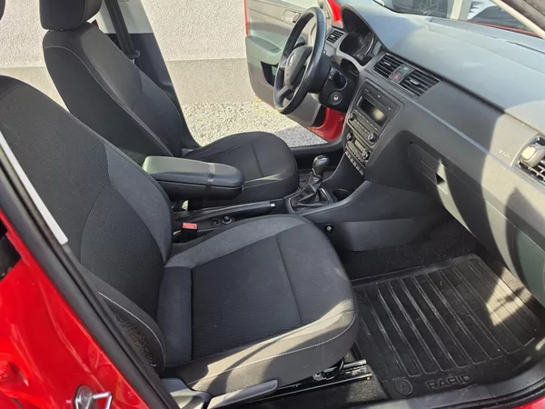 Škoda Rapid 1.2 TSI - foto 10