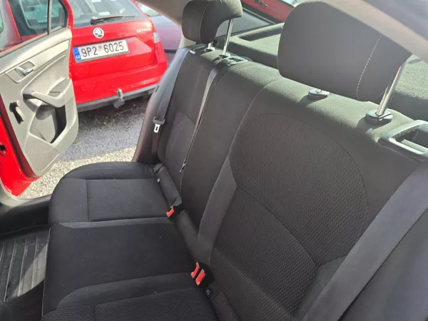 Škoda Rapid 1.2 TSI - foto 14