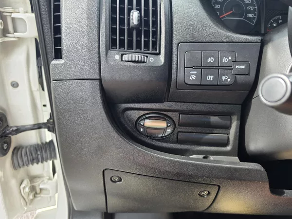 Citroën Jumper 2.0 D Kamera Navi Webasto - foto 24