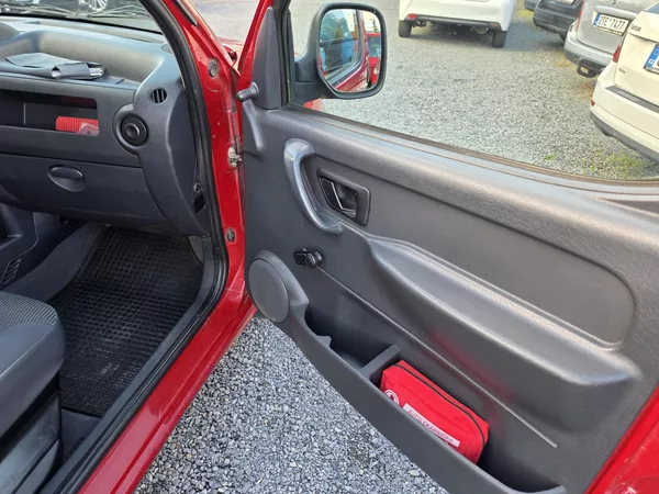 Citroën Berlingo 1.6 HDI - foto 16