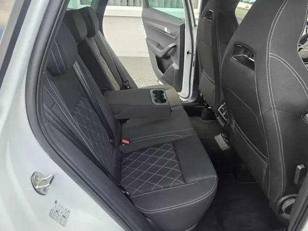 Škoda Karoq 2.0 TDI DSG Sport Line - foto 13