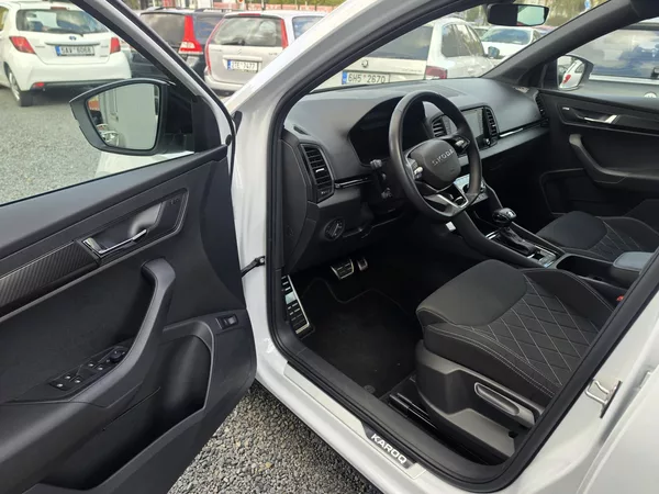 Škoda Karoq 2.0 TDI DSG Sport Line - foto 17