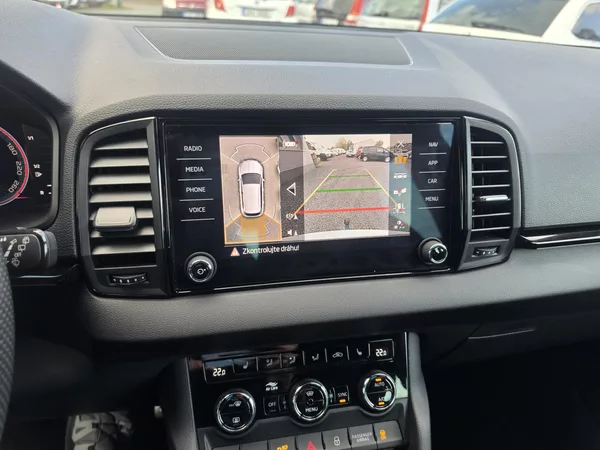 Škoda Karoq 2.0 TDI DSG Sport Line - foto 20