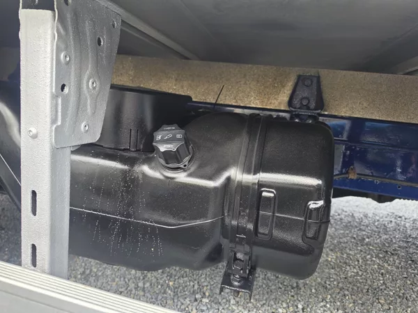 Volkswagen Crafter 2.5 TDI 100kw 6ti 8 Paleta - foto 14