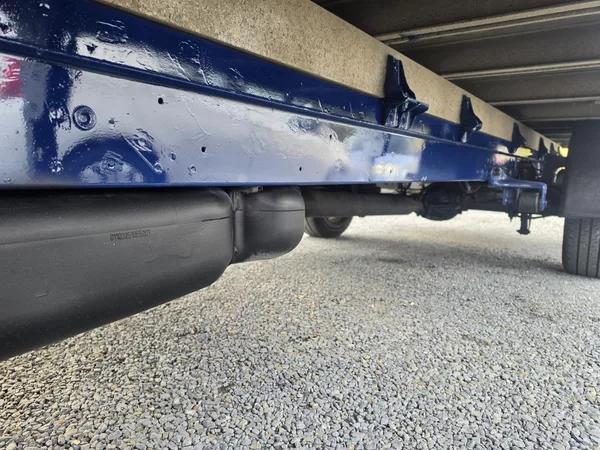 Volkswagen Crafter 2.5 TDI 100kw 6ti 8 Paleta - foto 27