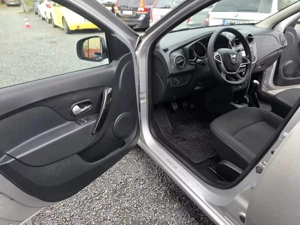 Dacia Sandero 1.1 Klimatizace - foto 10