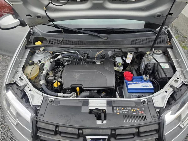Dacia Sandero 1.1 Klimatizace - foto 12