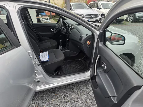 Dacia Sandero 1.1 Klimatizace - foto 14