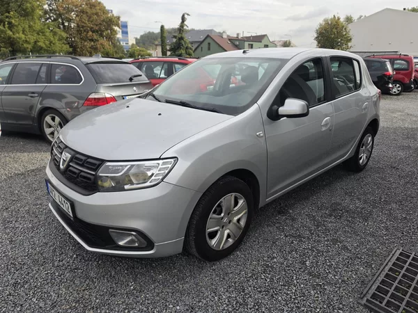 Dacia Sandero 1.1 Klimatizace - foto 2