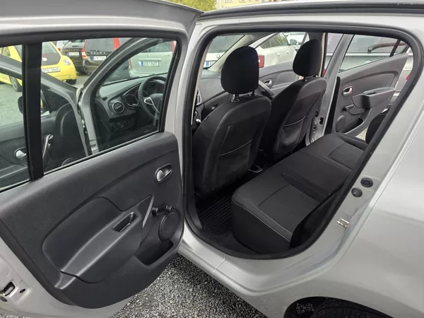 Dacia Sandero 1.1 Klimatizace - foto 7