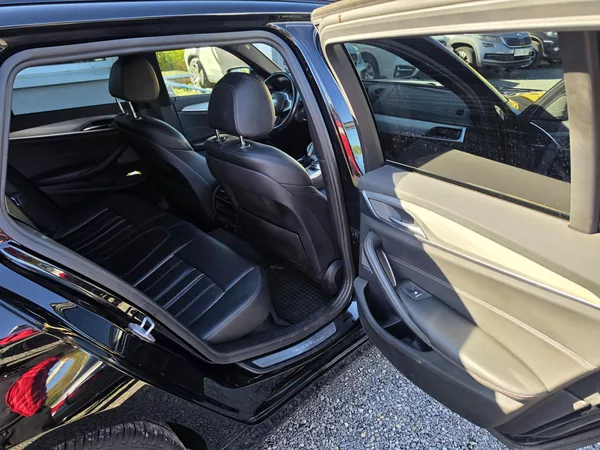 BMW Řada 5 520D TZ Sport Line Harman - foto 16