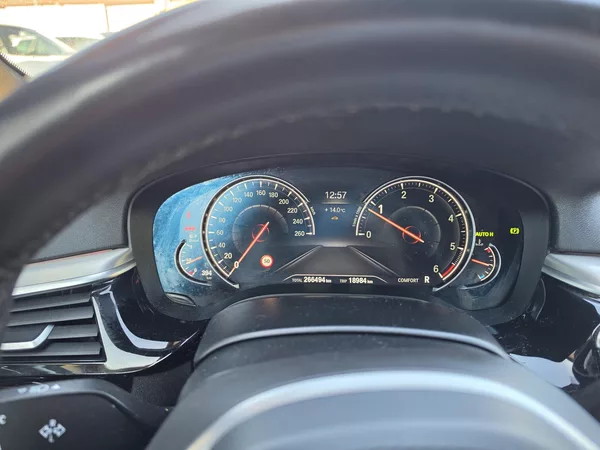 BMW Řada 5 520D TZ Sport Line Harman - foto 27