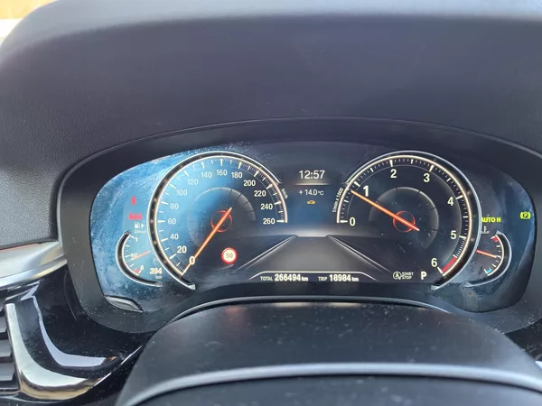 BMW Řada 5 520D TZ Sport Line Harman - foto 29