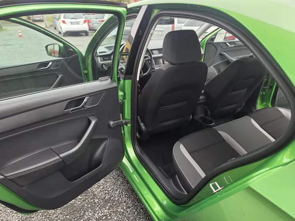 Škoda Rapid 1.2 TSI TZ - foto 7