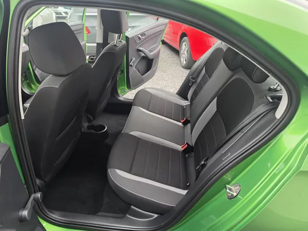 Škoda Rapid 1.2 TSI TZ - foto 8