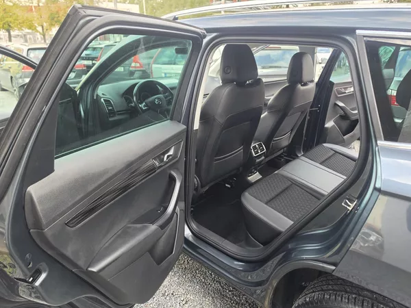 Škoda Karoq 1.5 TSI Navi Kamera TZ - foto 10