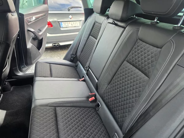 Škoda Karoq 1.5 TSI Navi Kamera TZ - foto 12