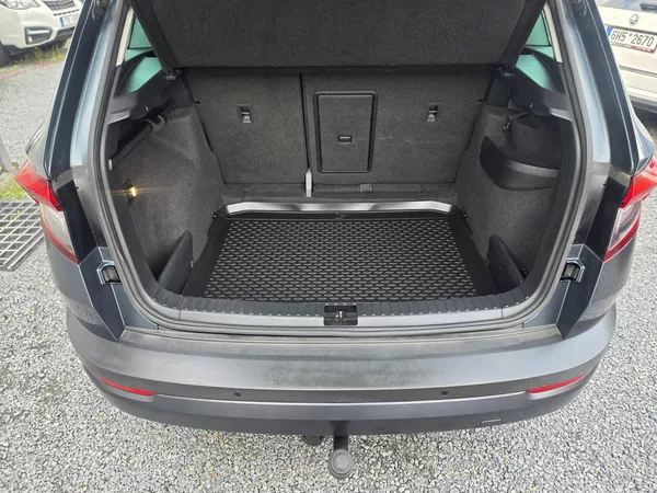 Škoda Karoq 1.5 TSI Navi Kamera TZ - foto 8