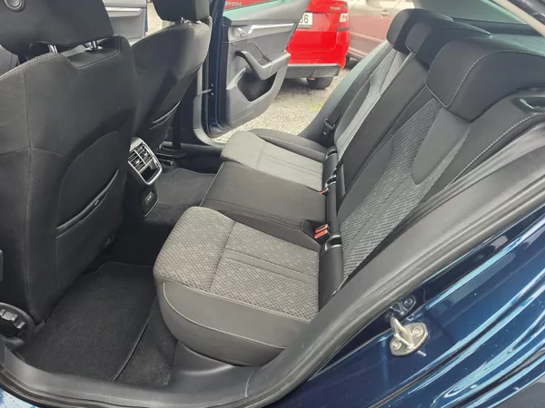 Škoda Octavia IIII.2.0 TDI 110KW Led TZ - foto 11