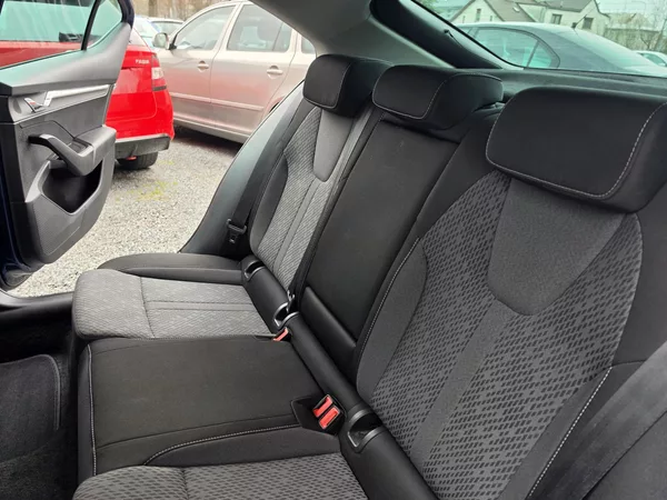 Škoda Octavia IIII.2.0 TDI 110KW Led TZ - foto 12