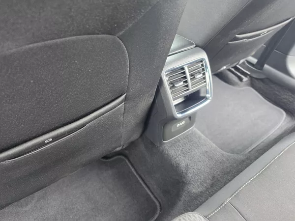 Škoda Octavia IIII.2.0 TDI 110KW Led TZ - foto 14