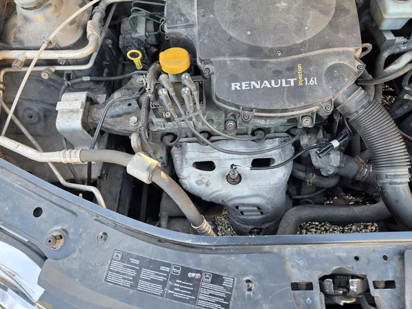 Dacia Logan 1.6 i 62kw Klimatizace - foto 11