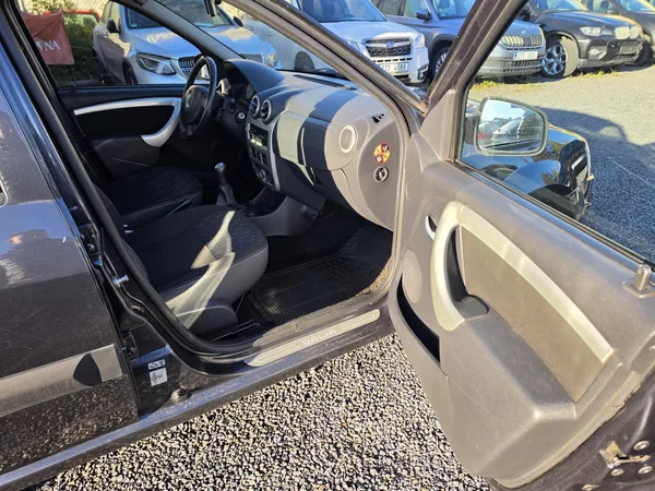 Dacia Logan 1.6 i 62kw Klimatizace - foto 20