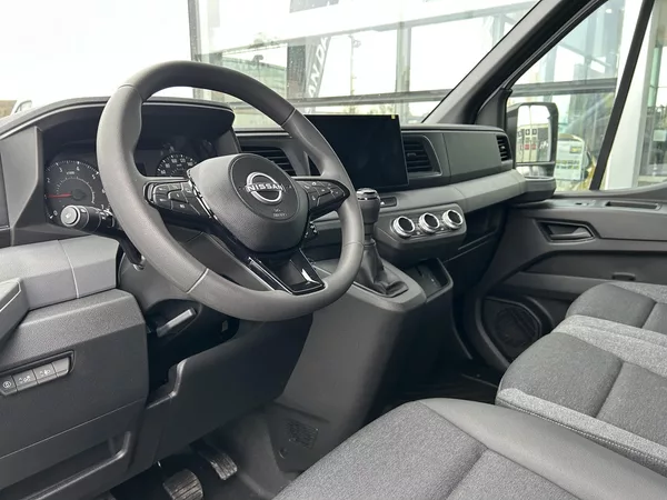 Nissan Interstar Interstar L2H2 6míst 2,0 100Kw - foto 4