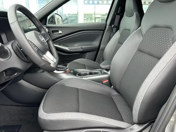 Nissan Juke 1.0 DIG-T 114 Autom N-CONNECTA - foto 7