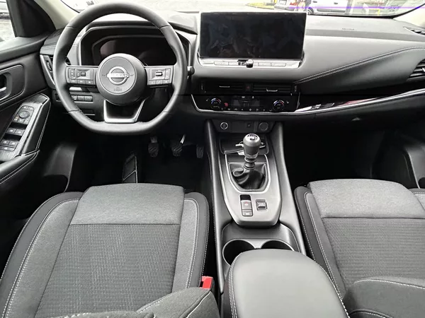 Nissan Qashqai N-CONNECTA 1.3 DIG-T 103kw 6MT - foto 7