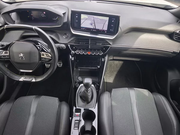 Peugeot 2008 2020 GT Line 1.2 PT 96kW - foto 11