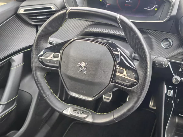 Peugeot 2008 2020 GT Line 1.2 PT 96kW - foto 19