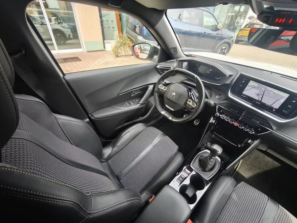 Peugeot 2008 2020 GT Line 1.2 PT 96kW - foto 6