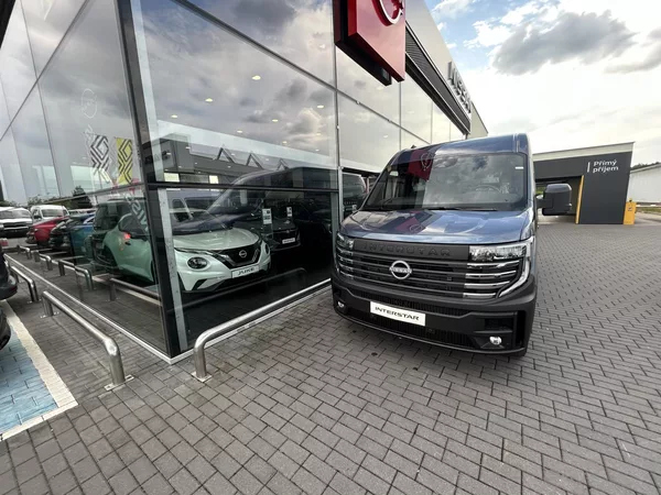 Nissan Interstar INTERSTAR L3H2 2.0dci 110kw - foto 3