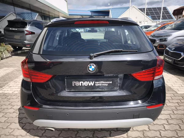 BMW X1 2011 ČR 2.0d 150kW 2.MAJITEL - foto 21
