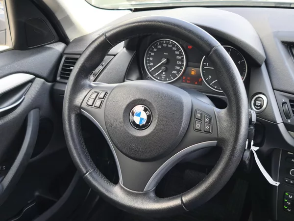 BMW X1 2011 ČR 2.0d 150kW 2.MAJITEL - foto 8