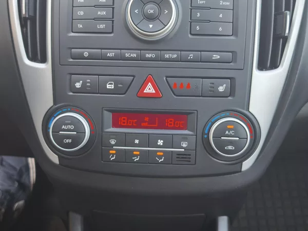 Kia Ceed 2011 ČR 1.6 CRDi 85kW - foto 13