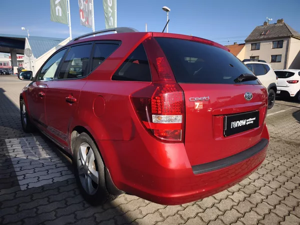 Kia Ceed 2011 ČR 1.6 CRDi 85kW - foto 4