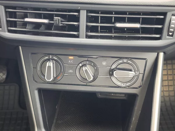 Volkswagen Polo 2020 ČR 1.0 MPI 59kW - foto 13